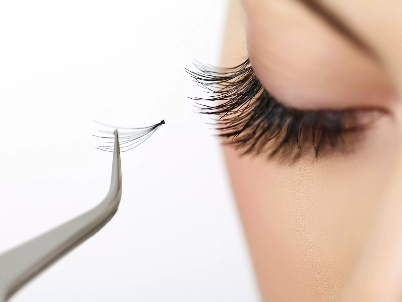 Eyelash Extension — Unique Eyebrow Threading